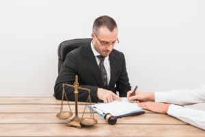 4 Reasons to Hire a Personal Injury Lawyer